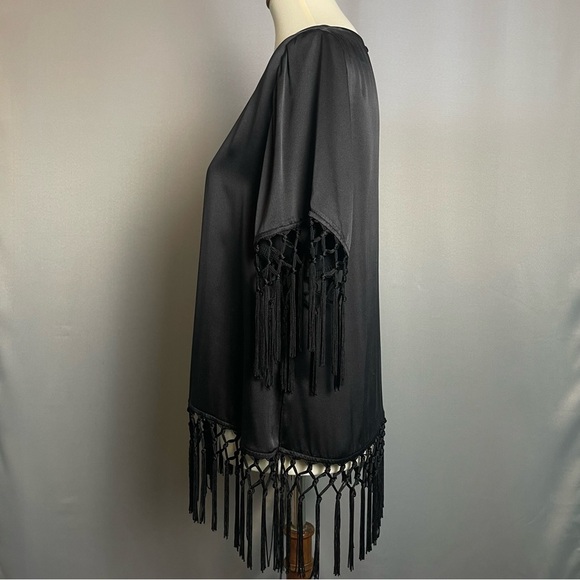 Cami NYC Fara Top Black Short Sleeved Silk Top with Fringe - Size XS - Picture 4 of 15